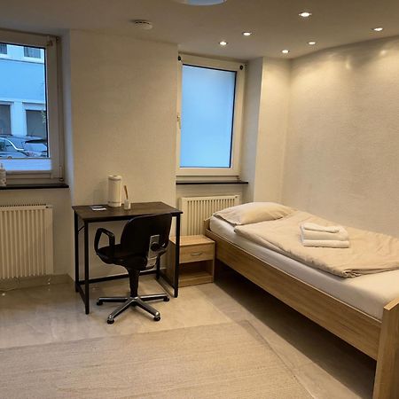 City Apartment Stadtwohnung Mit Kueche Und Netflix Nahe Bahnhof 辛斯海姆 外观 照片